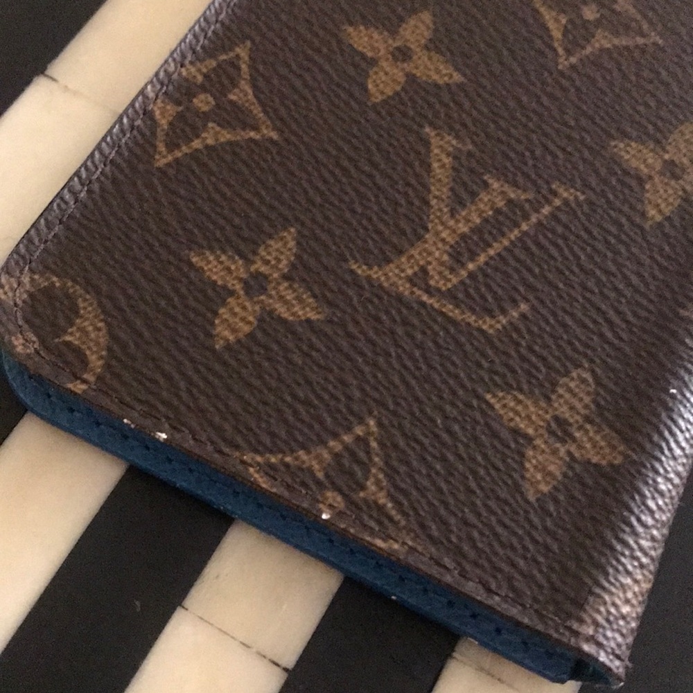 Louis Vuitton case/Wallet - Picture 2 of 10